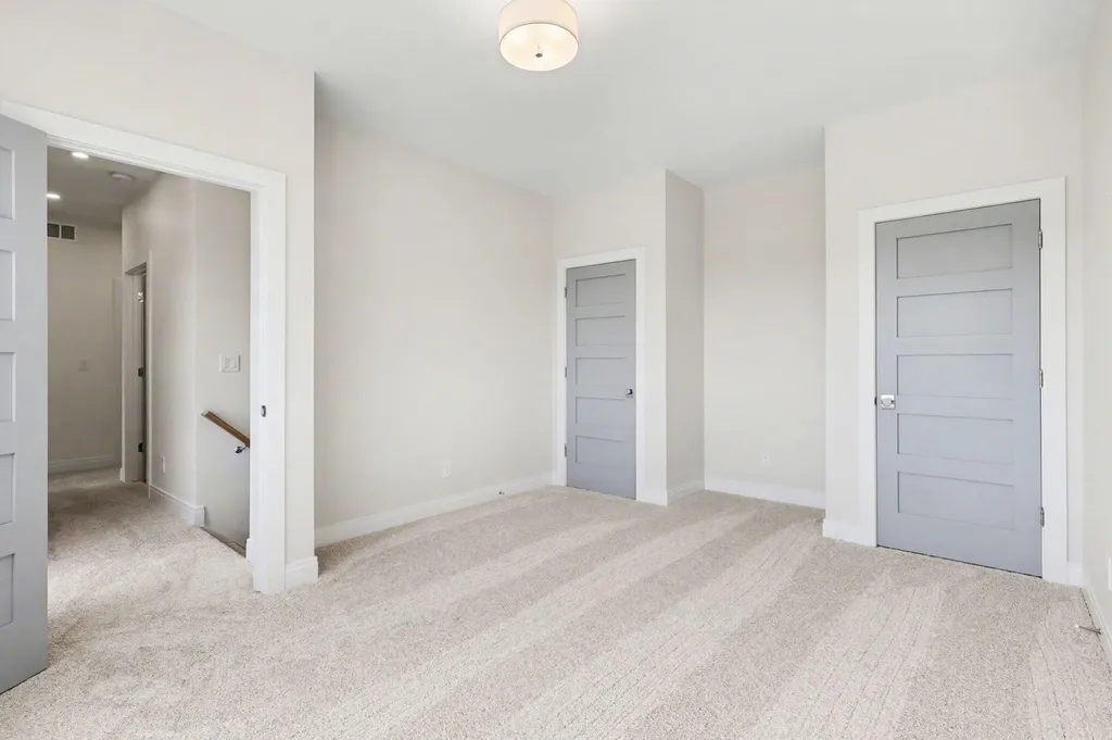 2329 Elinor Lane SE East Grand Rapids City MI 49506