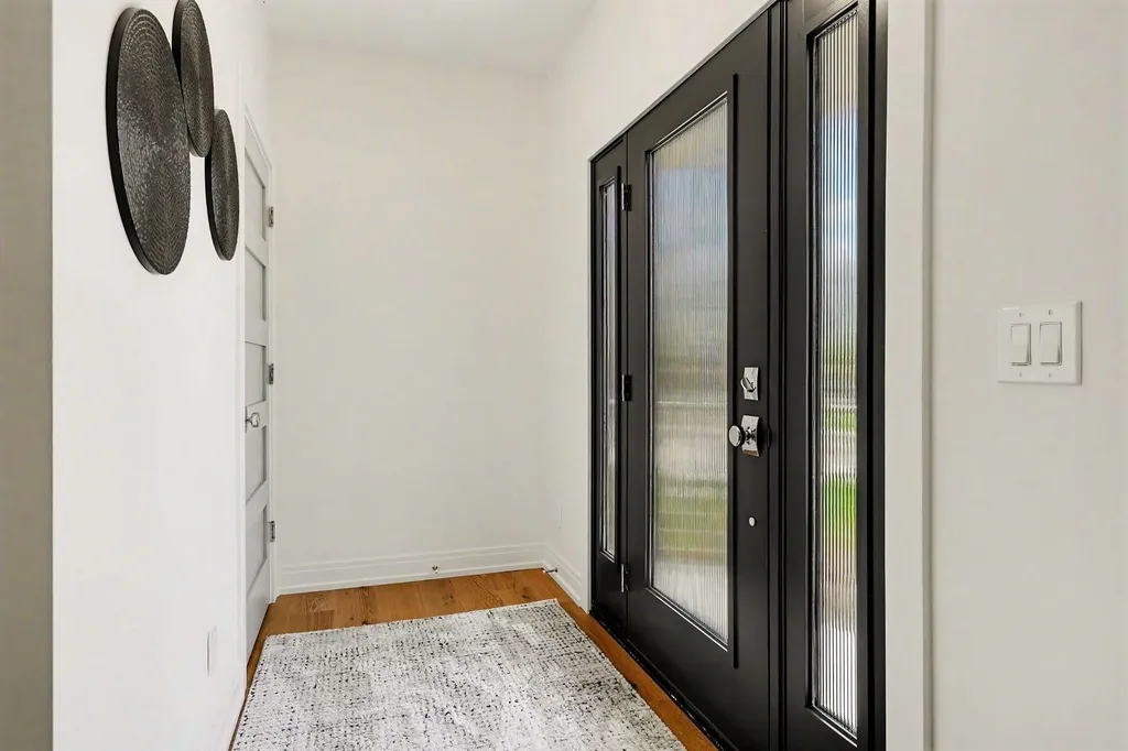 2329 Elinor Lane SE East Grand Rapids City MI 49506
