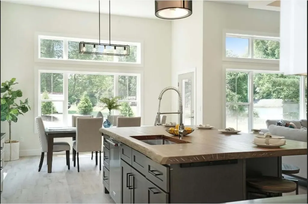 2330 Elinor Lane SE East Grand Rapids City MI 49506
