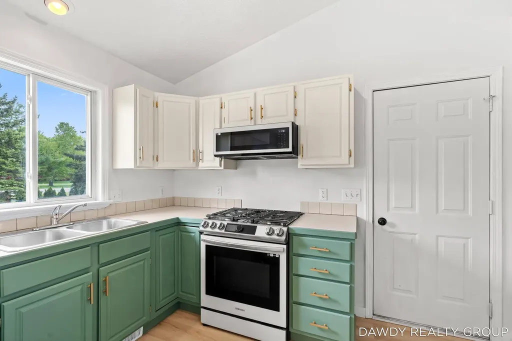6274 Derek Drive Georgetown Charter Township MI 49426