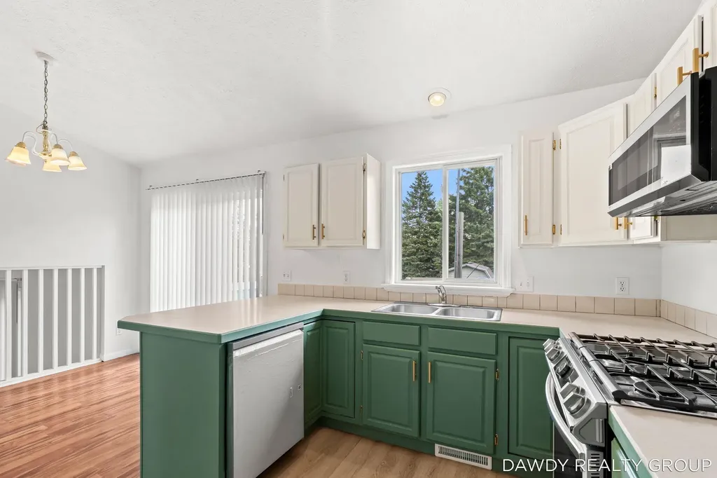 6274 Derek Drive Georgetown Charter Township MI 49426