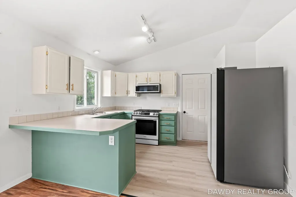 6274 Derek Drive Georgetown Charter Township MI 49426