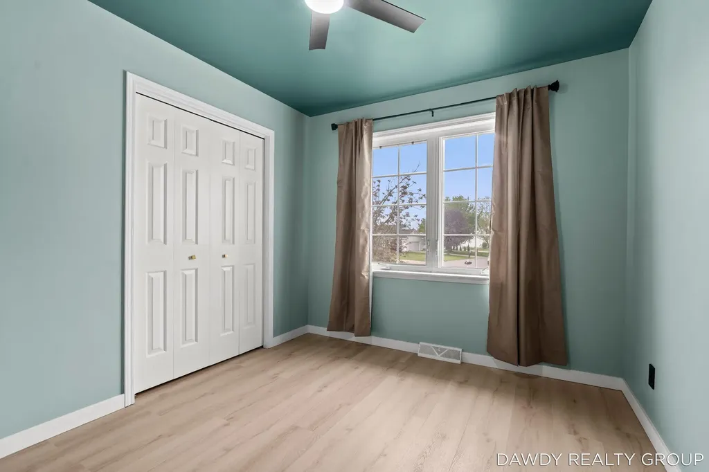 6274 Derek Drive Georgetown Charter Township MI 49426