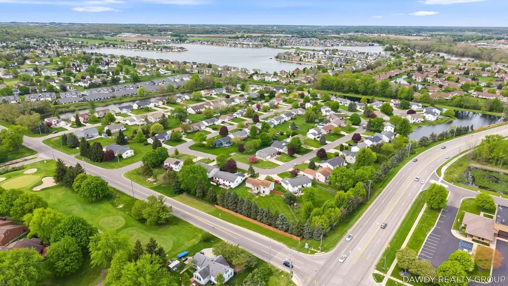6274 Derek Drive Georgetown Charter Township MI 49426