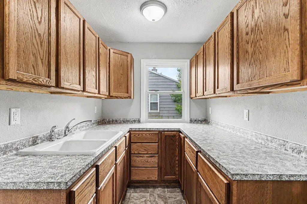 1515 Dean Drive Albion City MI 49224