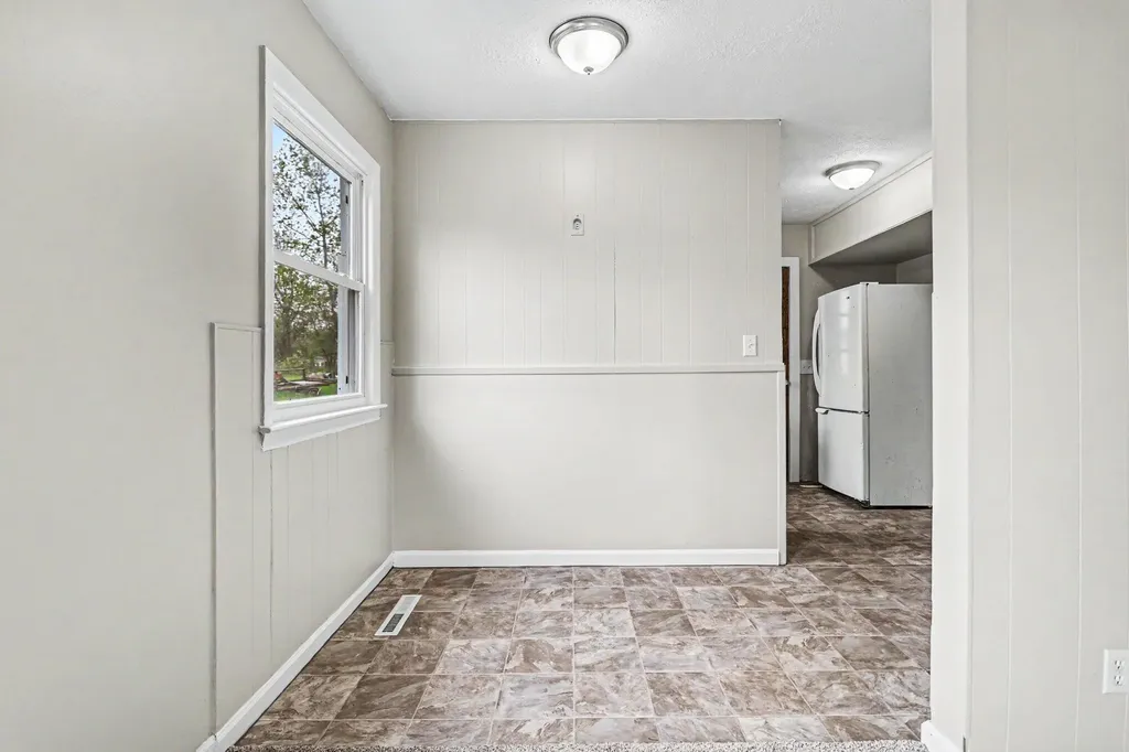 1515 Dean Drive Albion City MI 49224