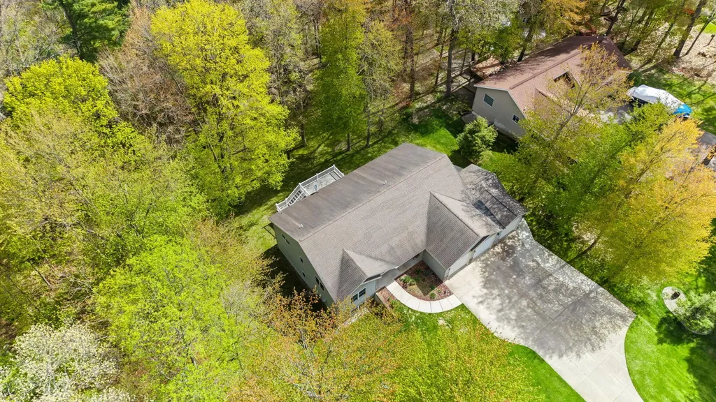 11033 Sandy Oak Trail Oakfield Township MI 49319