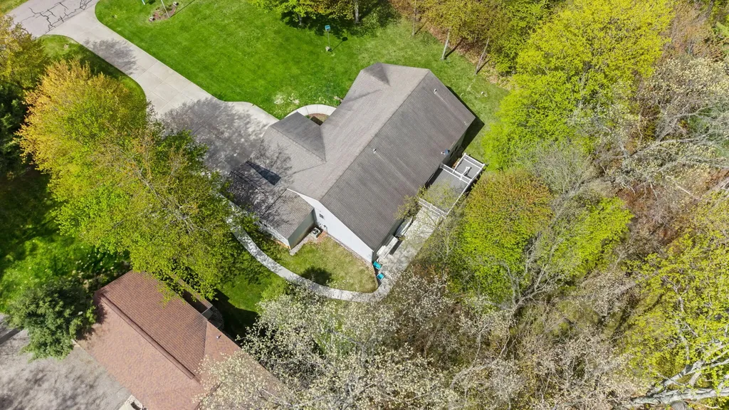 11033 Sandy Oak Trail Oakfield Township MI 49319