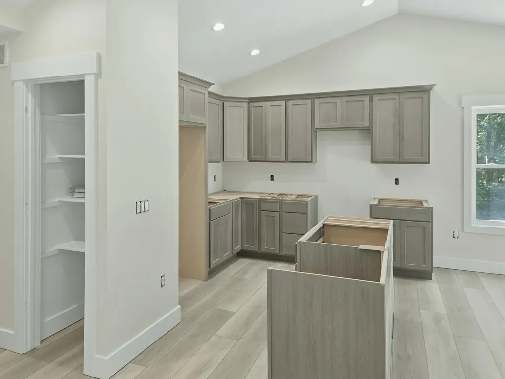 6792 E Evanston Avenue Egelston Township MI 49442