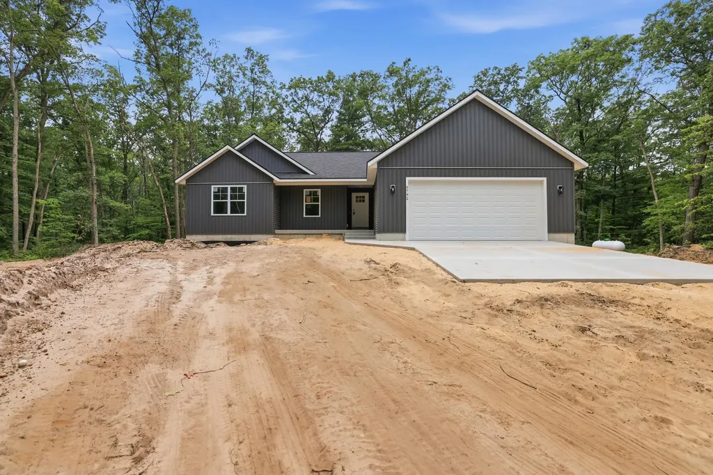 6792 E Evanston Avenue Egelston Township MI 49442