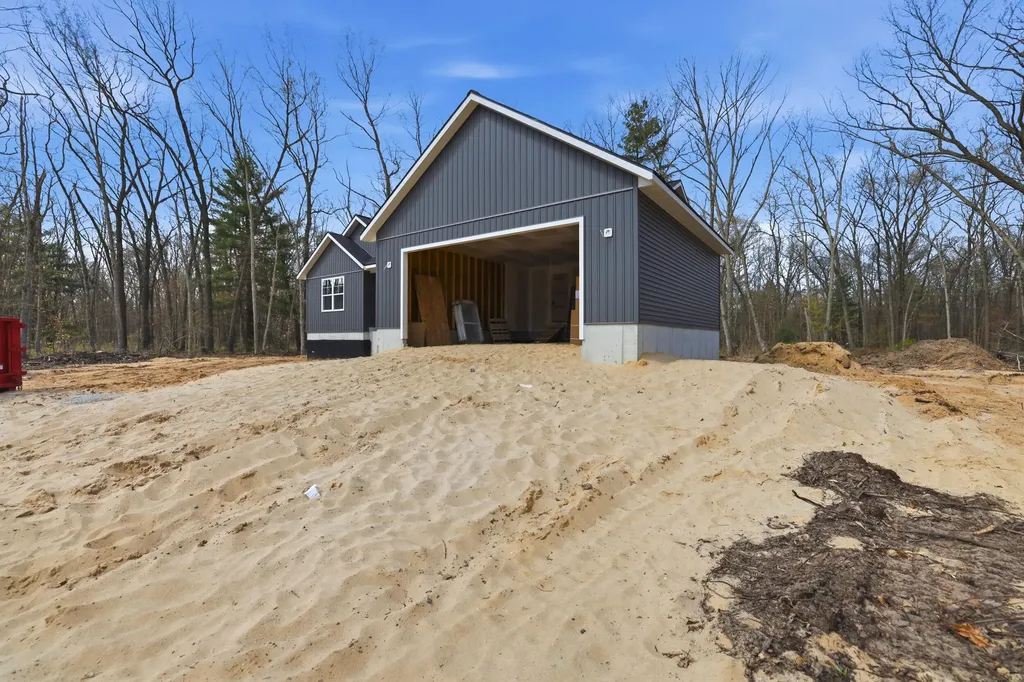 6792 E Evanston Avenue Egelston Township MI 49442