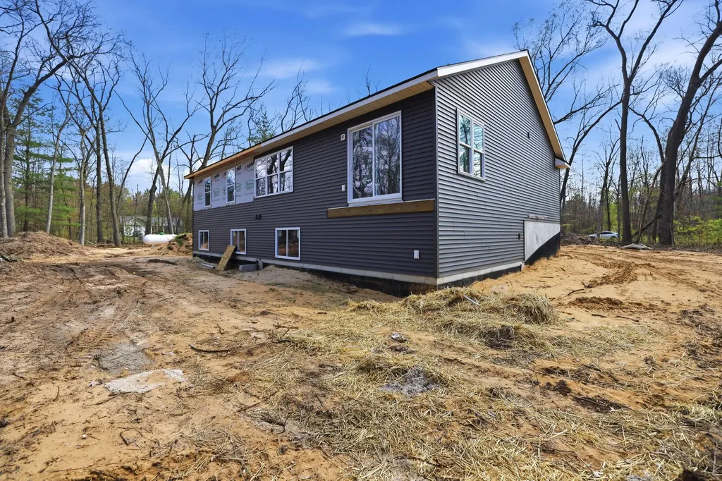 6792 E Evanston Avenue Egelston Township MI 49442