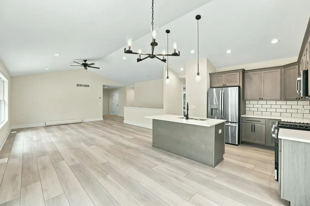 6792 E Evanston Avenue Egelston Township MI 49442
