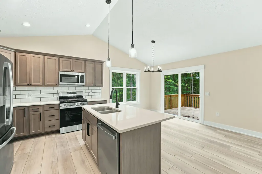 6792 E Evanston Avenue Egelston Township MI 49442