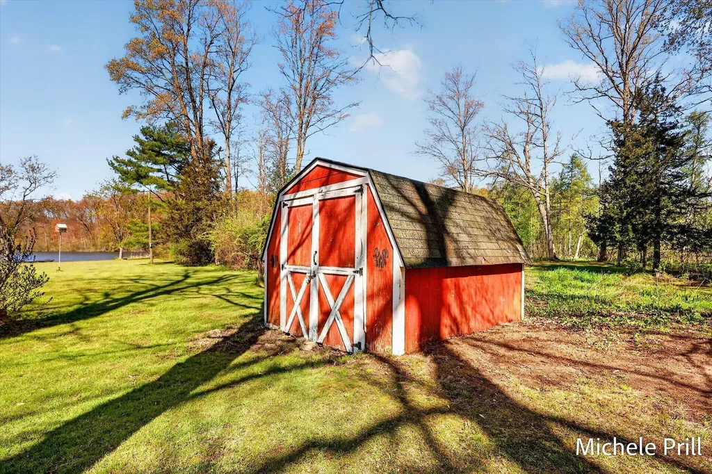 937 Bruce Drive Yankee Springs Township MI 49333