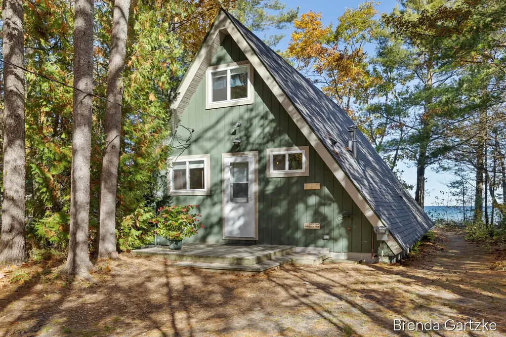 8991 Cordwood Trail Unknown City MI 49721