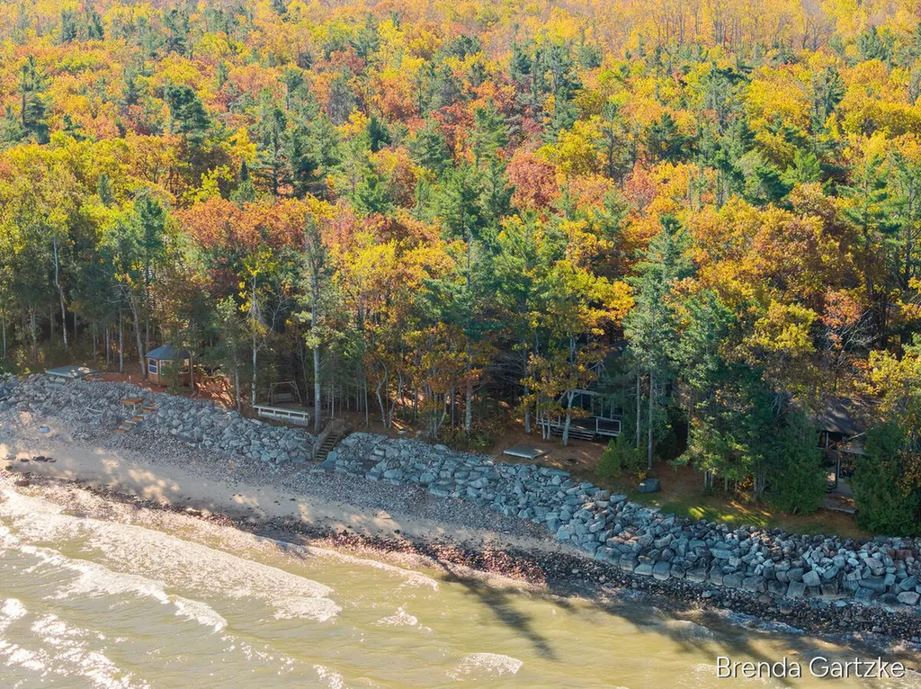 8991 Cordwood Trail Unknown City MI 49721