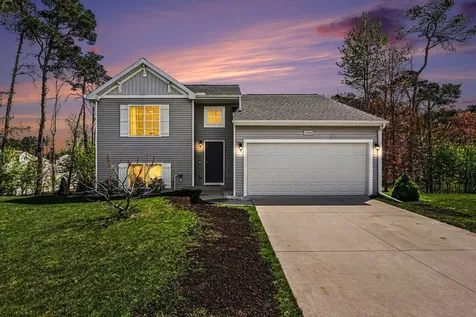 5904 Lucas Lane Fruitport Charter Township MI 49444
