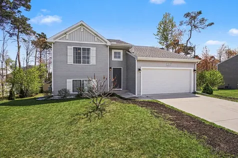 5904 Lucas Lane Fruitport Charter Township MI 49444