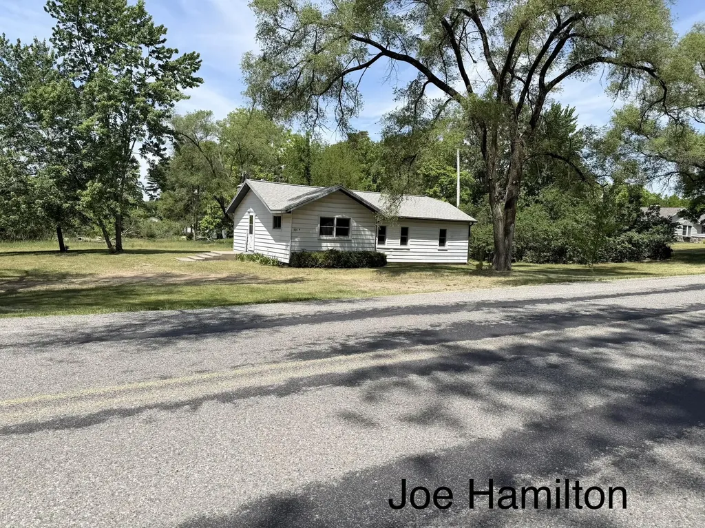 391 N Briggs Road Yankee Springs Township MI 49333