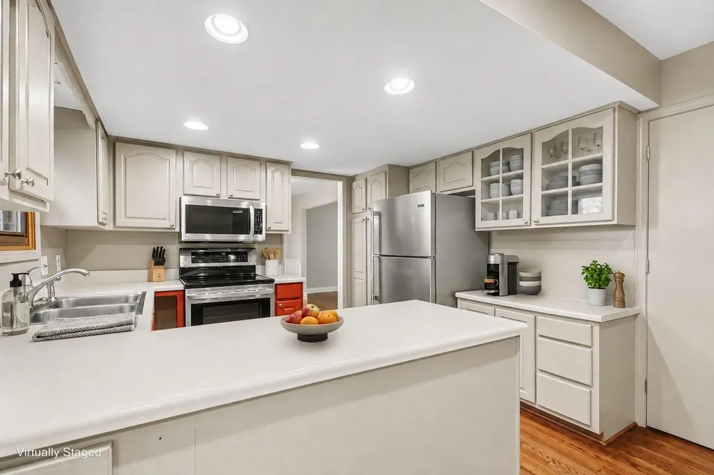 1365 Seminole Drive Park Township MI 49424