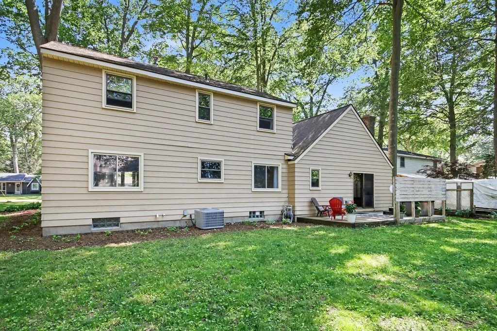 1365 Seminole Drive Park Township MI 49424