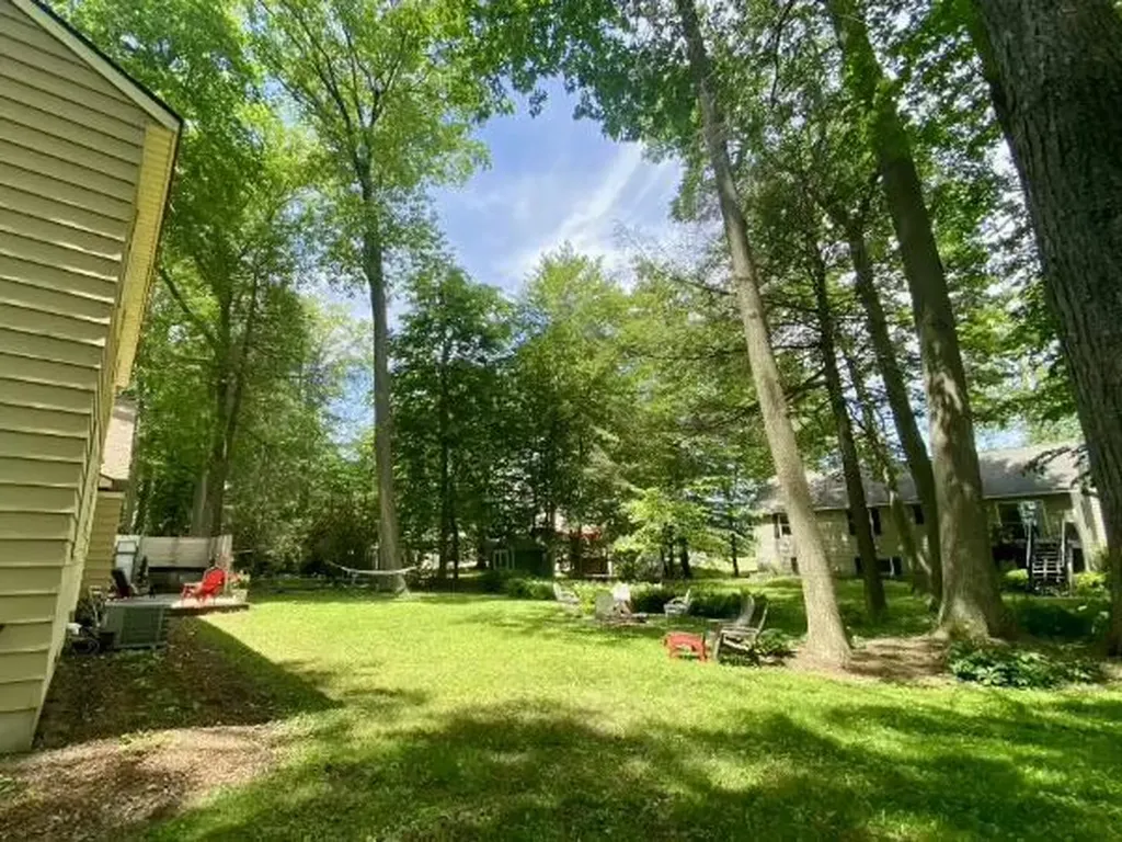 1365 Seminole Drive Park Township MI 49424