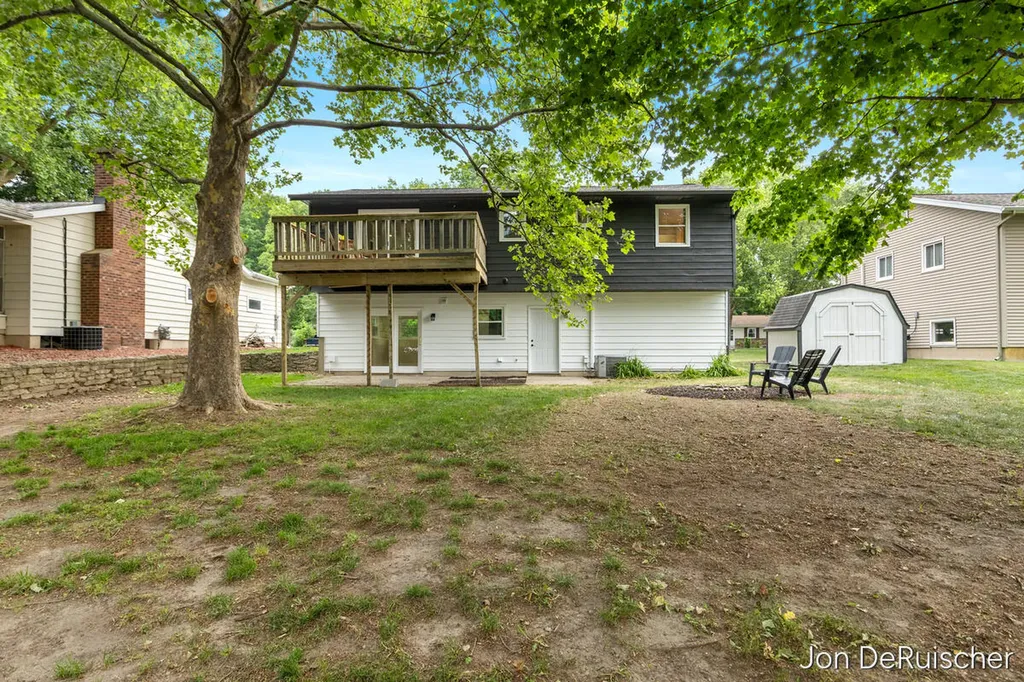 990 72nd Street SE Gaines Charter Township MI 49508