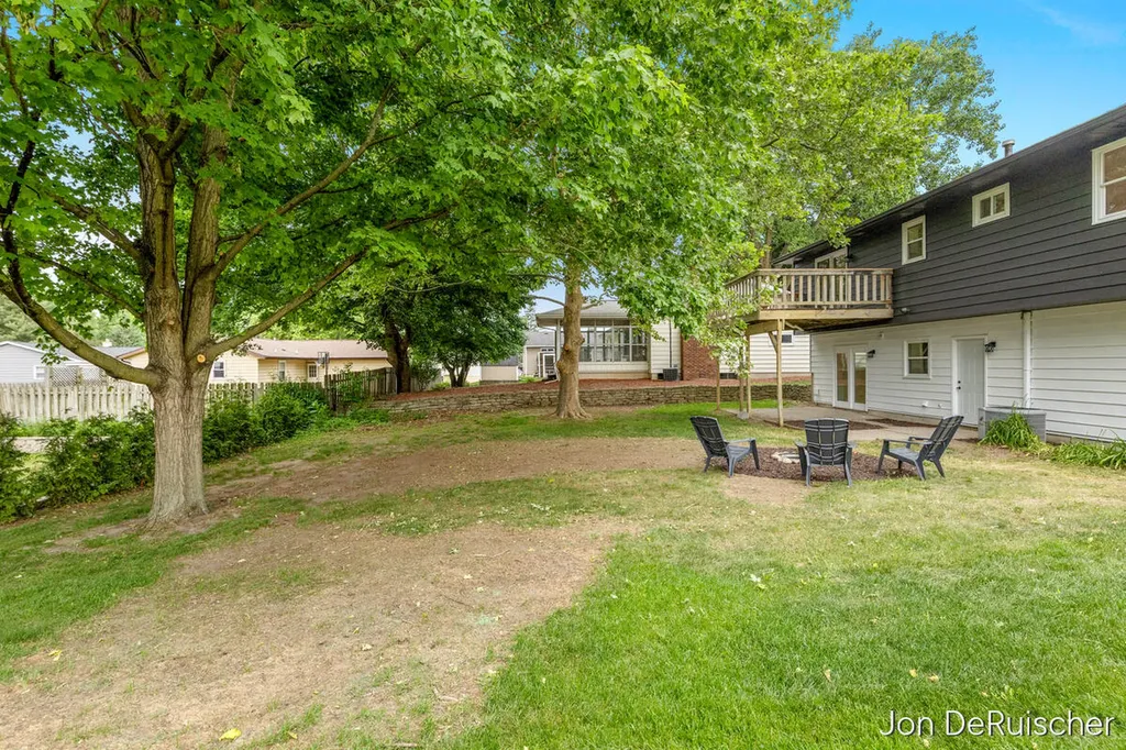 990 72nd Street SE Gaines Charter Township MI 49508