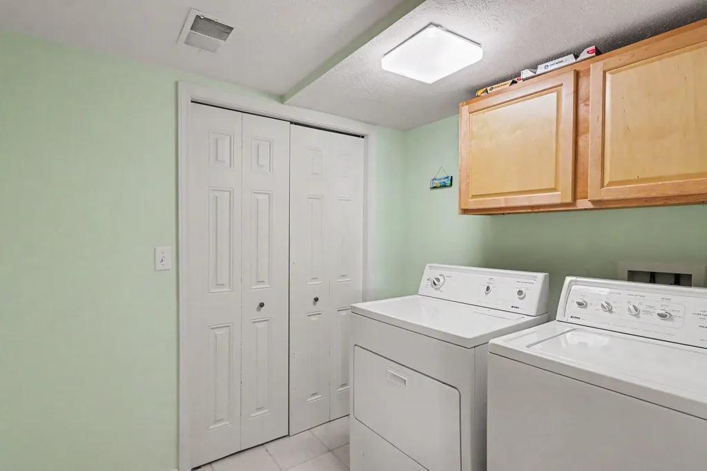 1073 Barnwood Drive Leighton Township MI 49348