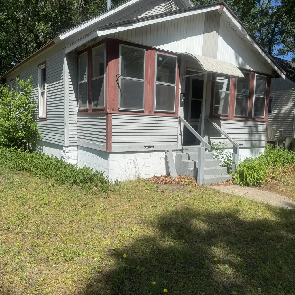 2937 8th Street Muskegon Heights City MI 49444