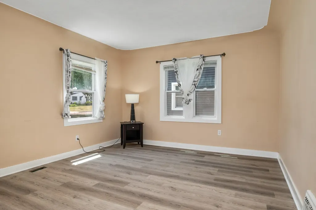 301 Lemyra Street SE Wyoming City MI 49548