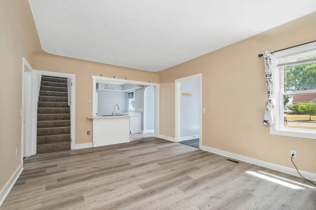 301 Lemyra Street SE Wyoming City MI 49548