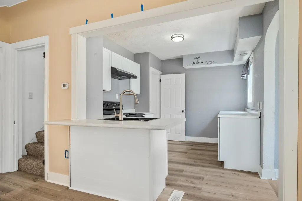 301 Lemyra Street SE Wyoming City MI 49548