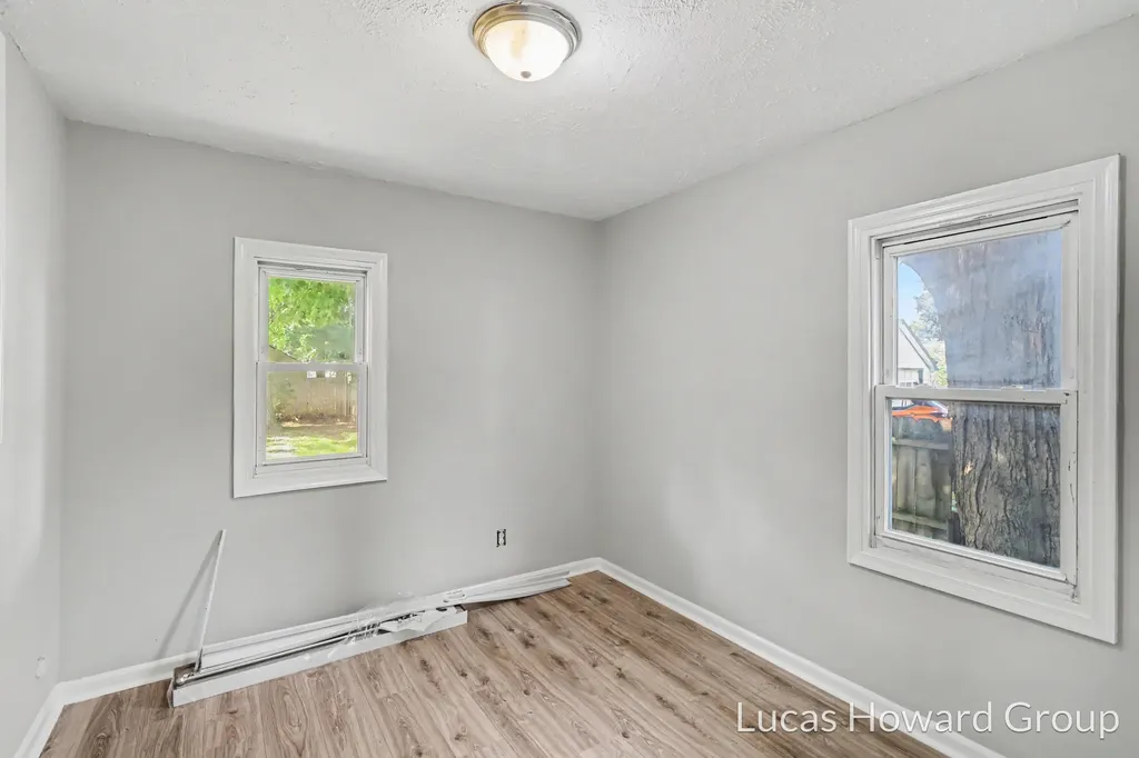 29 Shellenberger Avenue Battle Creek City MI 49037
