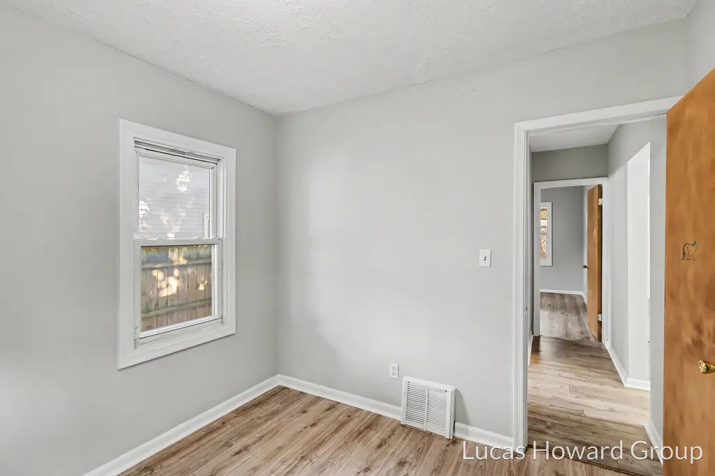 29 Shellenberger Avenue Battle Creek City MI 49037