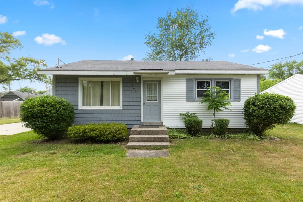 305 Majestic Street SE Kentwood City MI 49548