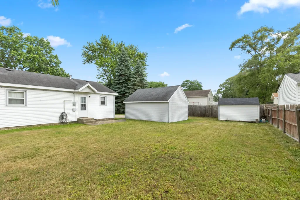 305 Majestic Street SE Kentwood City MI 49548