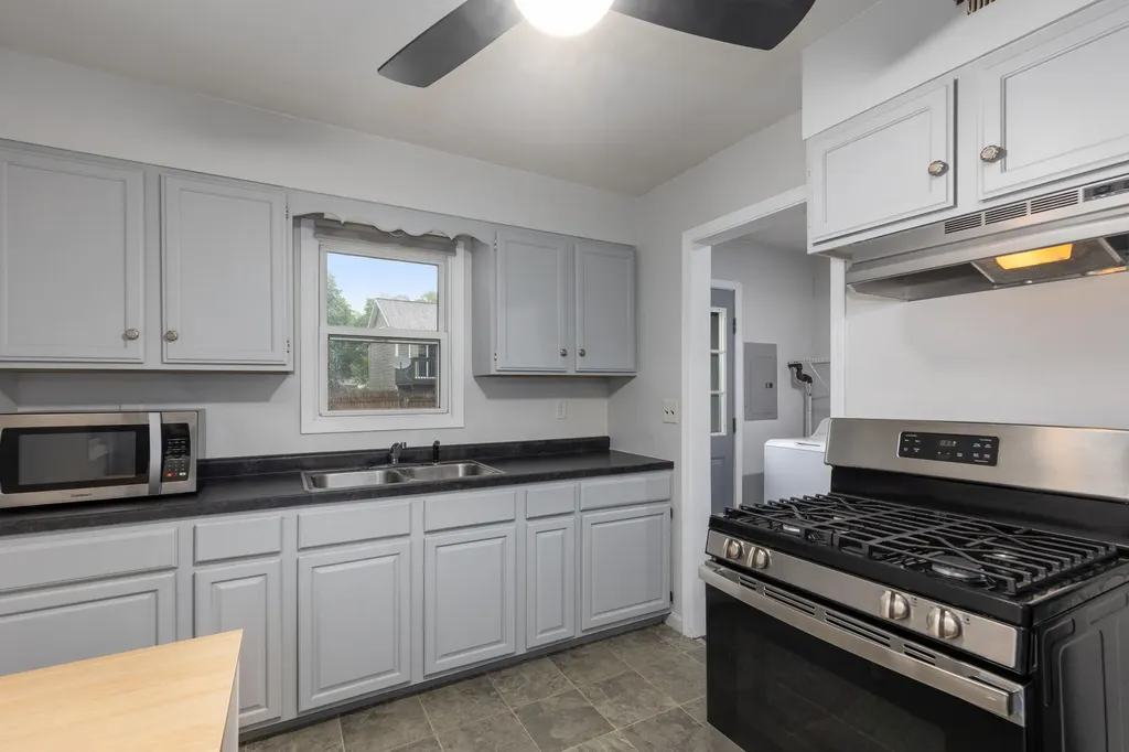 305 Majestic Street SE Kentwood City MI 49548