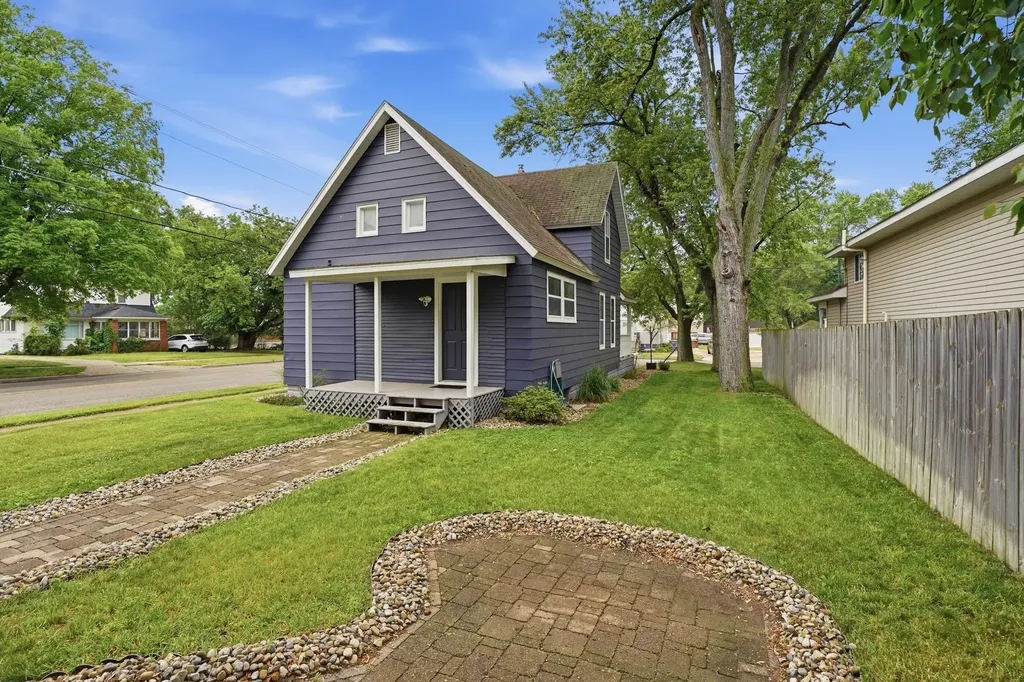 1143 Hazen Street SE Grand Rapids City MI 49507