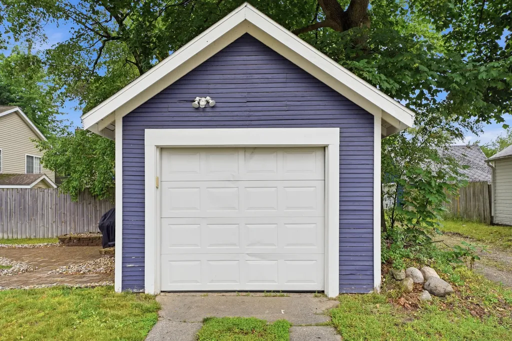 1143 Hazen Street SE Grand Rapids City MI 49507
