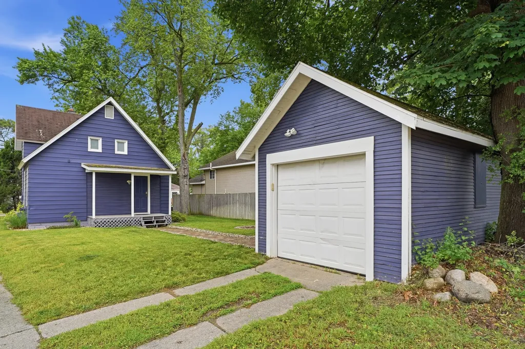 1143 Hazen Street SE Grand Rapids City MI 49507