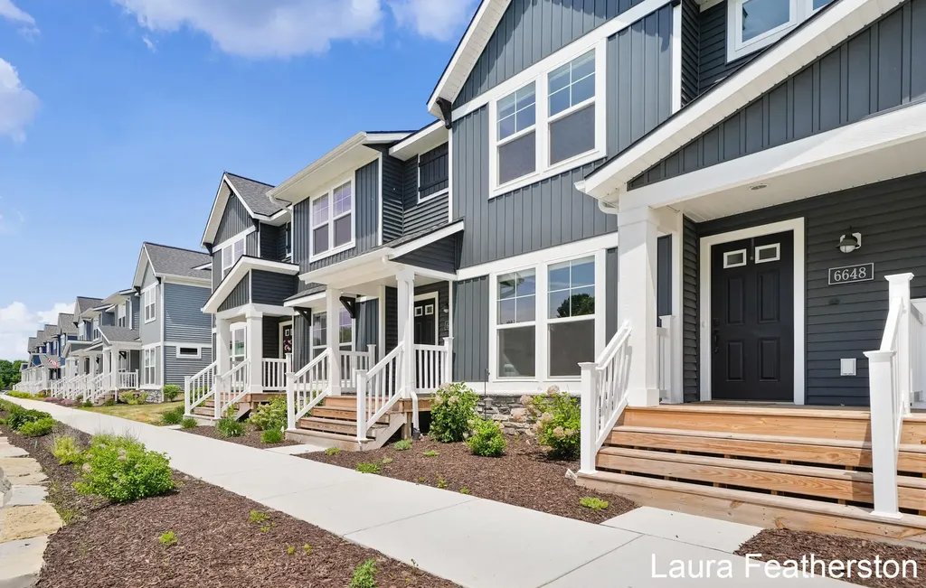 6648 S Square Lane NE Cannon Township MI 49341