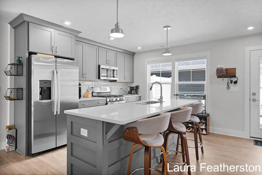 6648 S Square Lane NE Cannon Township MI 49341