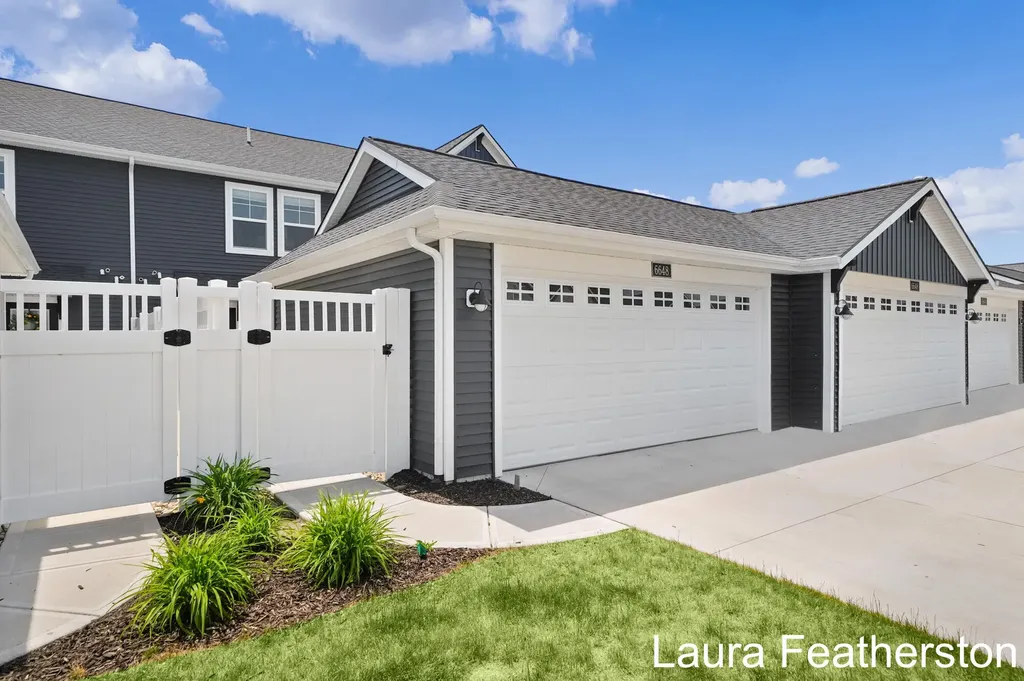 6648 S Square Lane NE Cannon Township MI 49341