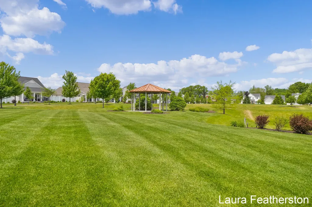 6648 S Square Lane NE Cannon Township MI 49341