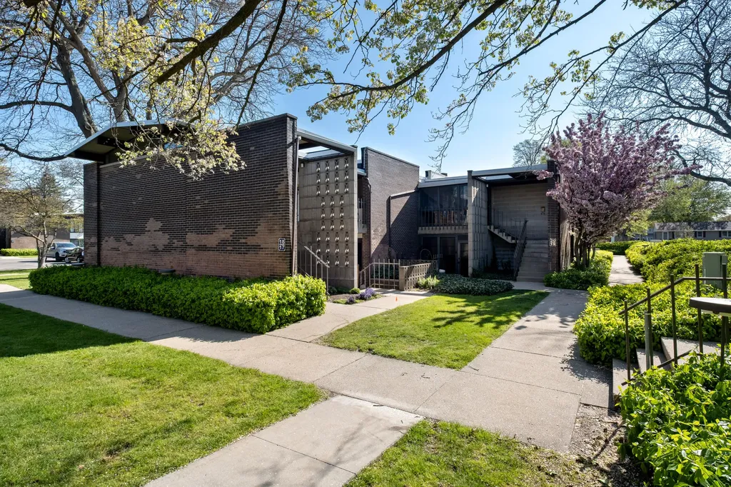 805 S Despelder Street Grand Haven City MI 49417