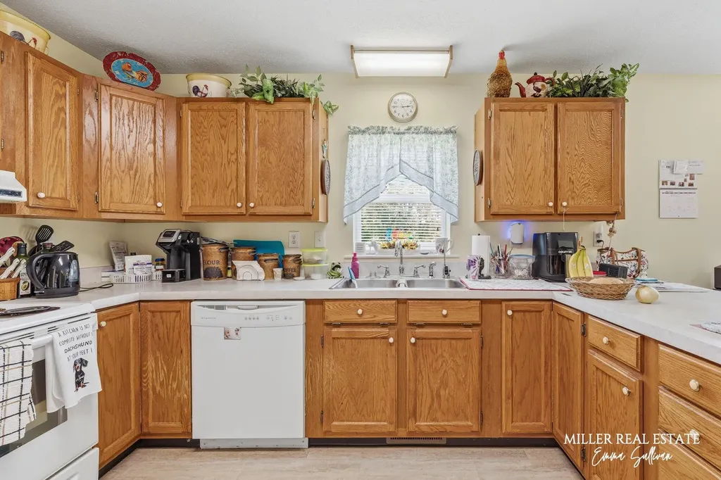 505 Molly Drive Hastings Charter Township MI 49058
