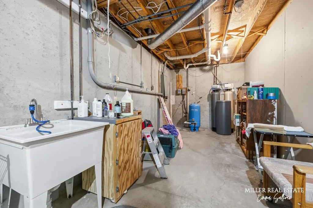505 Molly Drive Hastings Charter Township MI 49058