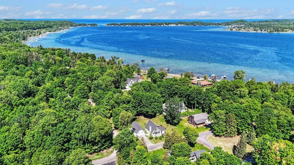 7452 Leonard Avenue Onekama Township MI 49675